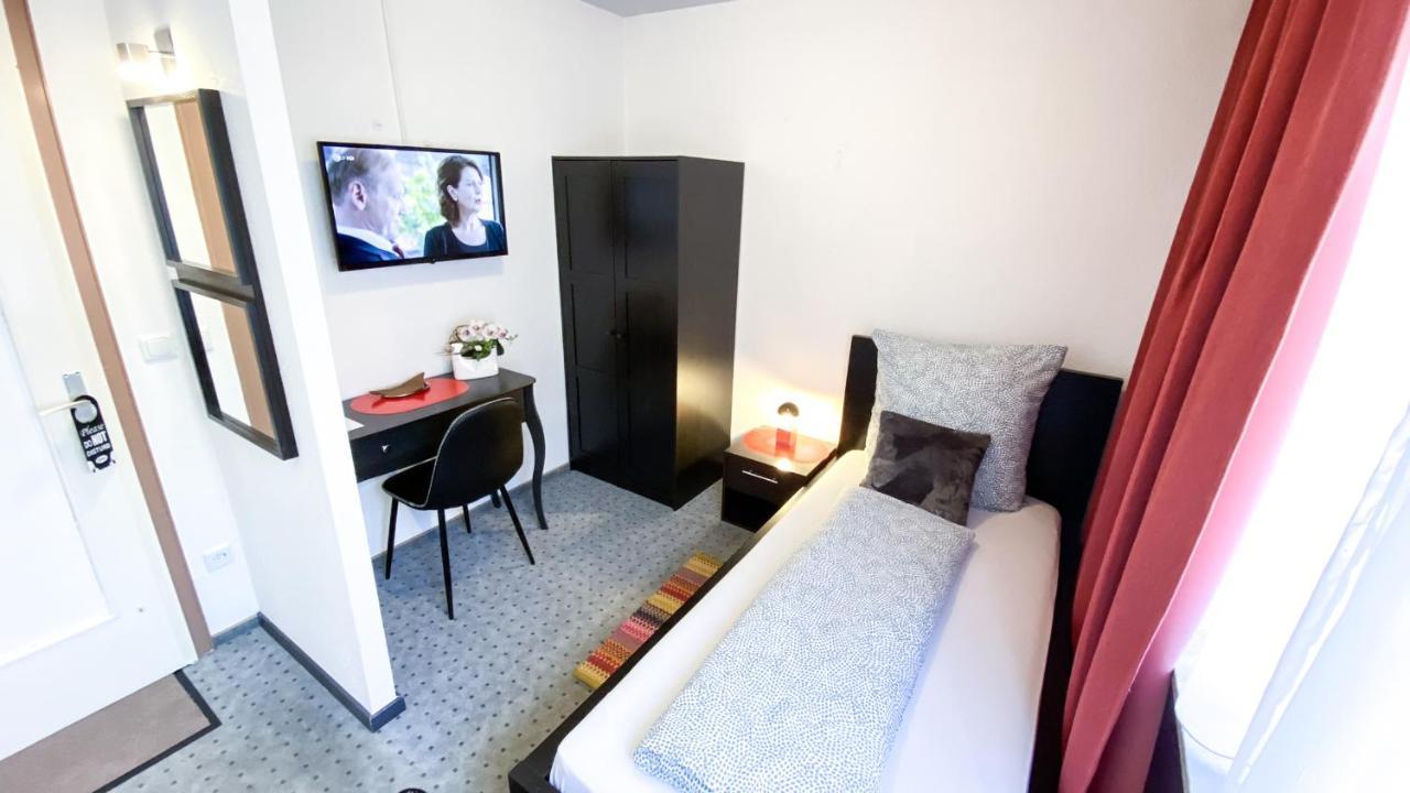 Hotel Garni Bad Cafe Bad Niedernau Екстер'єр фото