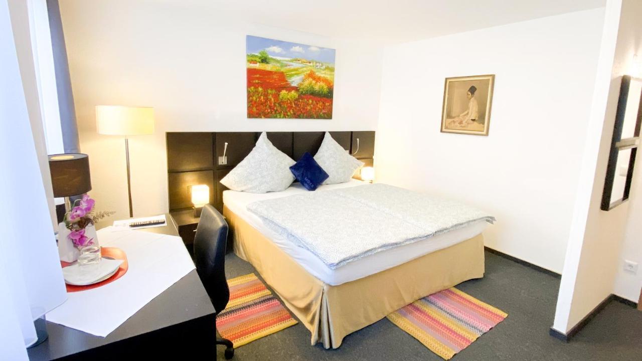 Hotel Garni Bad Cafe Bad Niedernau Екстер'єр фото